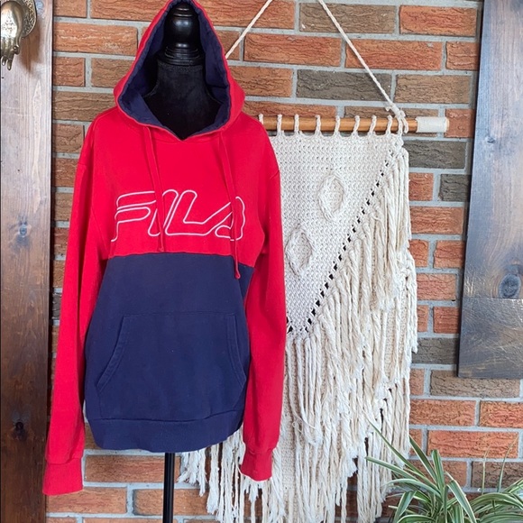 💖 FILA Hoodie - Picture 2 of 6